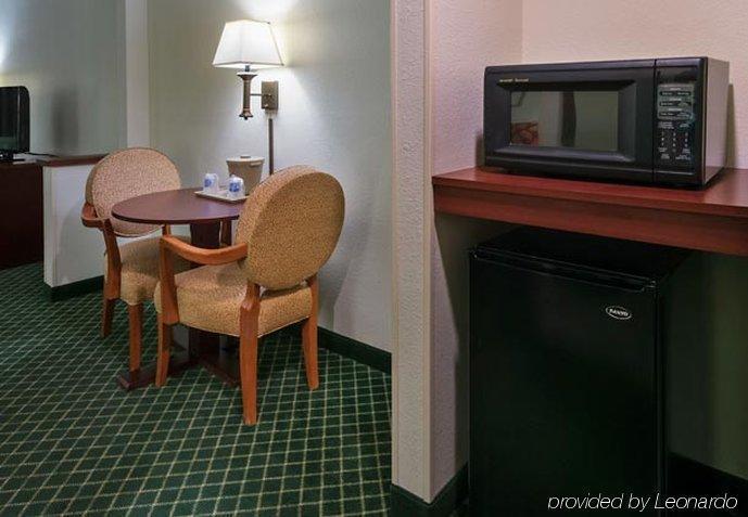 Fairfield Inn Tuscaloosa Bilik gambar